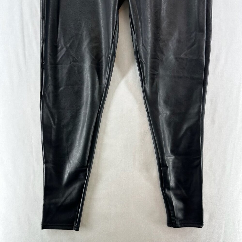 A New Day Faux Leather Leggings Women M Elastic Waistband Pull On HighRise Black - Picture 4 of 12